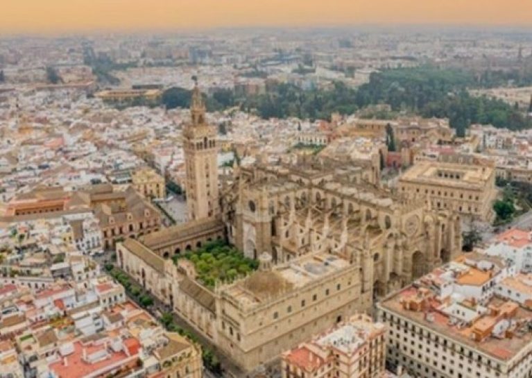 follamiga Sevilla
