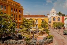 páginas contactos Arjona