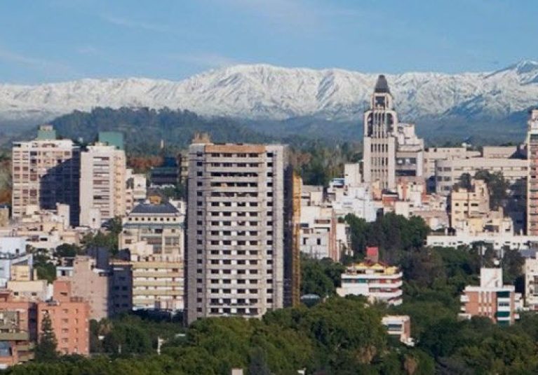webs para ligar Mendoza