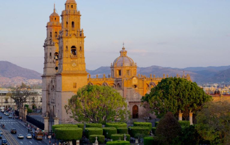 webs para ligar Morelia